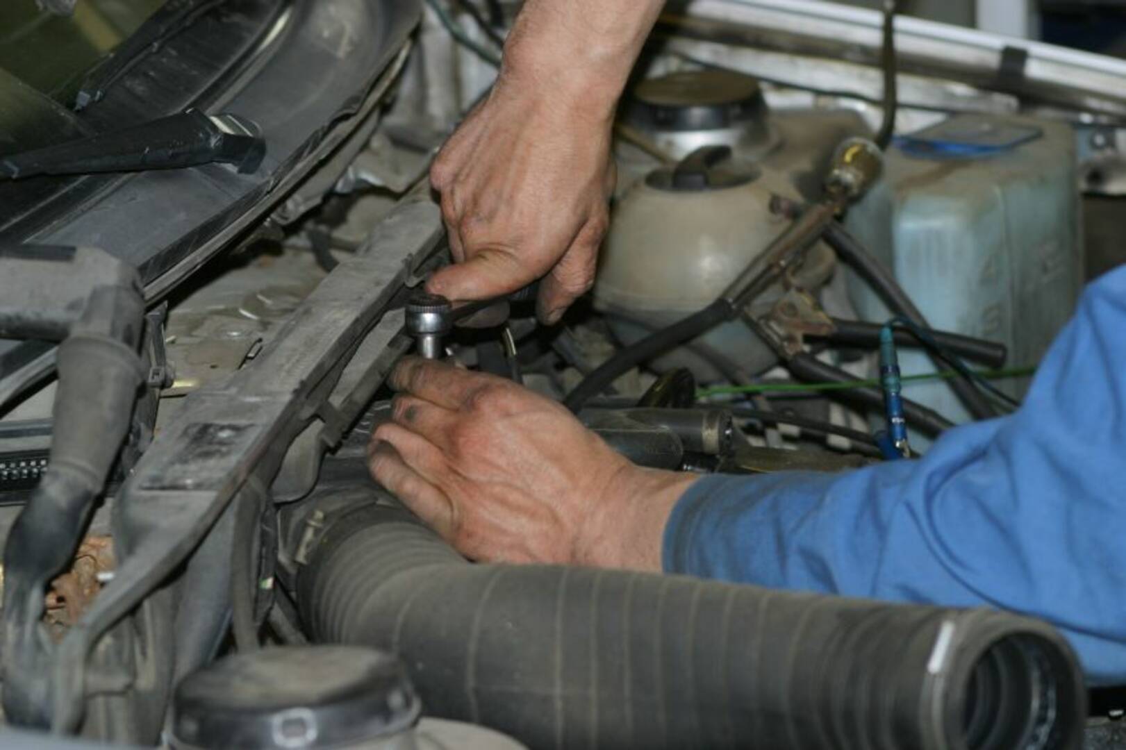 Rebuilt Transmission Services Huntington In