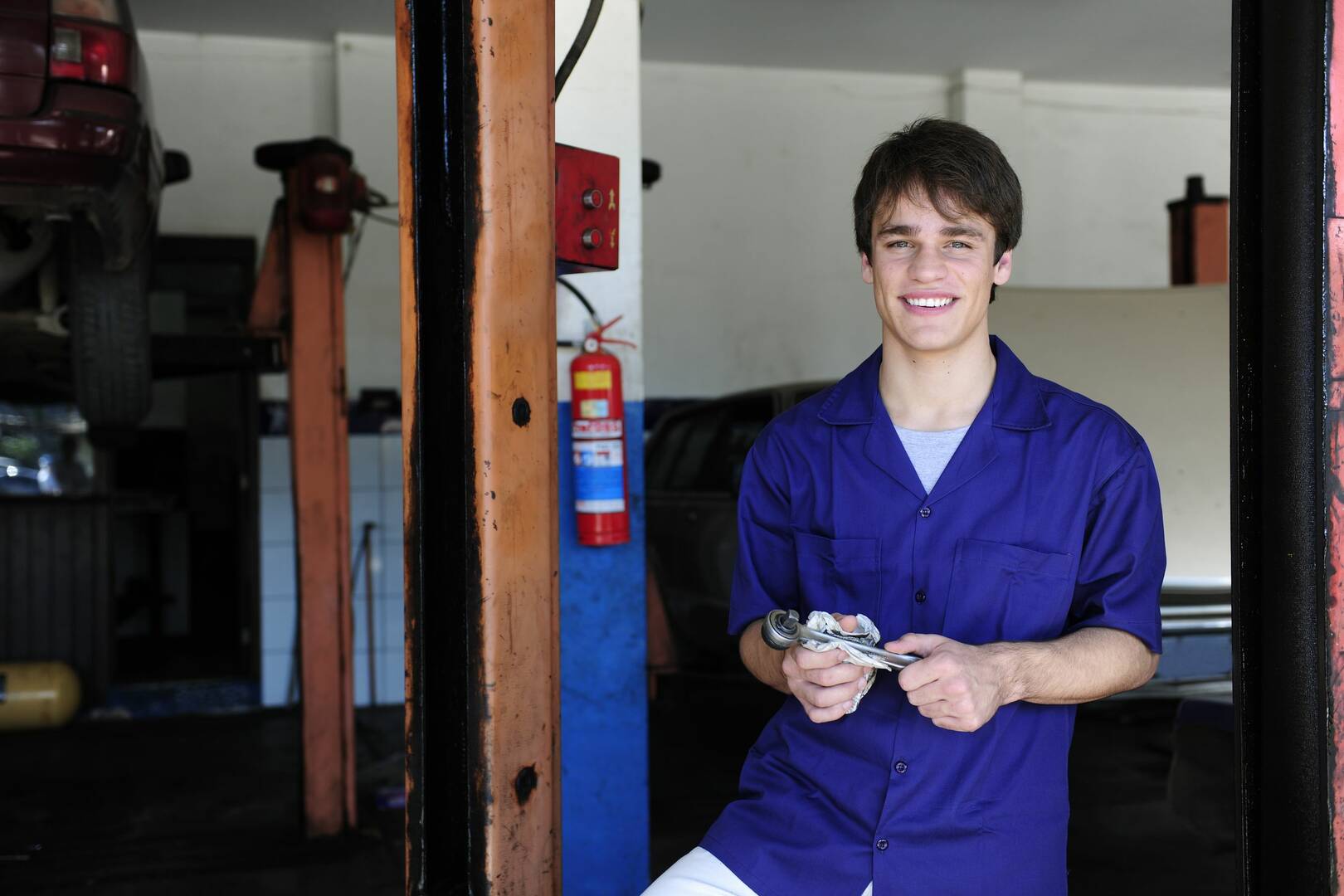 Baker’s Collision | Glass | Service Centers Is A Certified AAA Service Provider In Mansfield OH