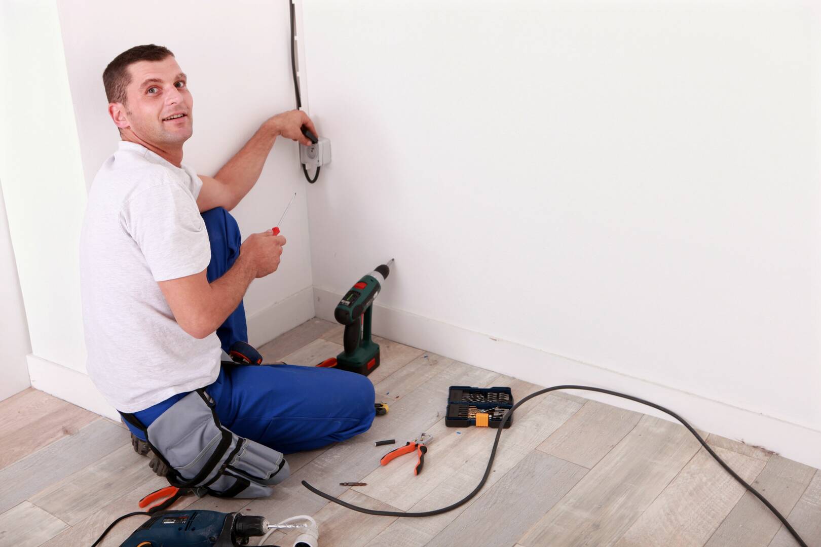 Book Mr. Electric of Tampa Bay for Commercial Lighting Installation in Tampa FL